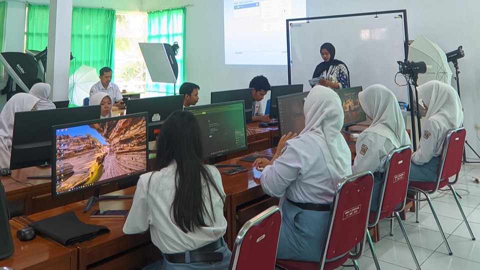 DID.Co Goes To School